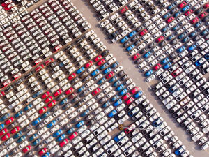 مبيعات السيارات المحلية تنتعش في اليابان