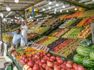 التحديات التي أفرزها الوباء تعد فرصة لتحويلها إلى فرص اقتصادية حيوية، في وقت يقدر فيه الهدر الغذائي بالمملكة بحوالي 40 مليار ريال (10.5 مليار دولار) سنوياً