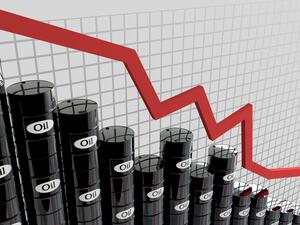 أسعار النفط تنخفض أكثر من 3% اليوم 