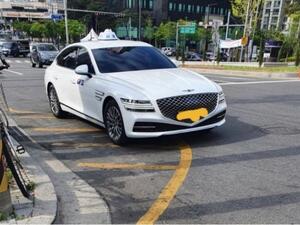 جينيسيس G80 تتحول إلى سيارة أجرة 