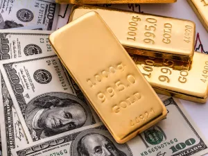 وصل سعر الذهب لأعلى مستوى له منذ الثامن من يناير كانون الثاني مسجلا 1586.42 دولار