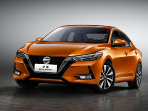  الداخلية جاءت مطعمة بزخرفات سوداء أو رمادية، مع شاشة معلومات ترفيهية 8 إنش و لوحة عدادات رقمية أصغر قياس 7 إنش