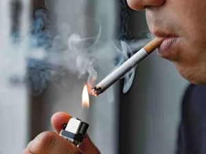 دولة عربية تطبق أكبر عقوبة للتدخين