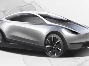 يتوقع أن تأتي السيارة بتصميم محسن من أسلوب تيسلا الحالي مع هيكل هاتشباك أو سيدان صغير الحجم. ويتوقع أن توفر خيار الدفع الخلفي أو الرباعي للعجلات