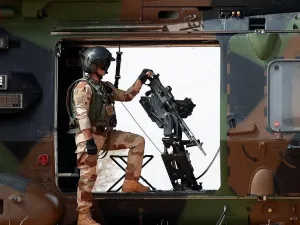 French fighter jets struck targets in northern Chad on 2nd Feb to rebel a convoy of fighters entering Libya /AFP