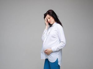 الجنين ميت ولا يوجد علامات إجهاض