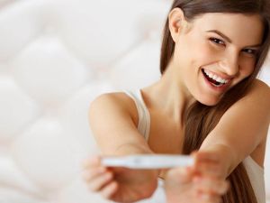 هل يبان الحمل بعد أسبوع من التلقيح الطبيعي أو الصناعي؟
