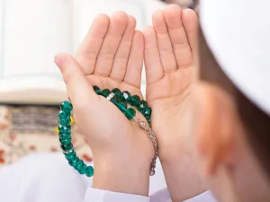 الدعاء أمر يستحب للمسلم المداومة عليه