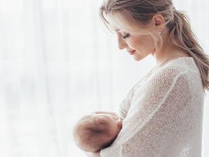الرضاعة من المراحل المهمة للطفل لأنها تساعده على بناء جسده وتكسبه المناعة 