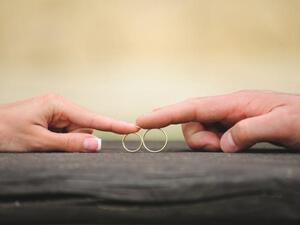 هناك مستويات من التواصل يحتاج إليه زواجك من أجل ضمان استمراره واستقراره هناك مستويات من التواصل يحتاج إليه زواجك من أجل ضمان استمراره واستقراره