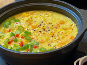 شوربة البطاطا الحلوة مع الذرة