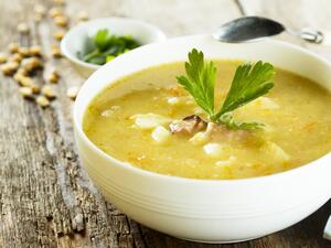 شوربة العدس