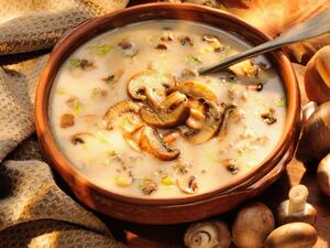 شوربة الفطر بالكريمة