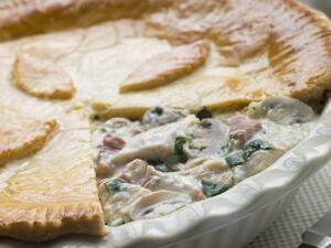 فطيرة الدجاج بالمشروم والكريمة