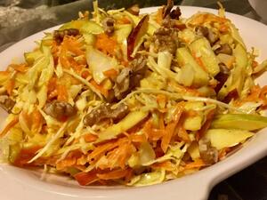 كول سلو التفاح