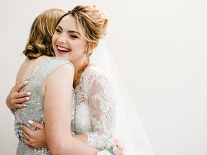 عليكِ أن تدركي أن الأولوية لوالدة زوجك في الحياه عليكِ أن تدركي أن الأولوية لوالدة زوجك في الحياه