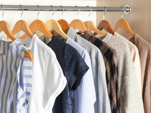 شقرات الحلاقة من الطرق المتبعة في إزالة وبر الملابس شقرات الحلاقة من الطرق المتبعة في إزالة وبر الملابس