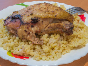 مفتول بالدجاج والحمص