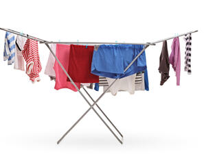 يسبب تجفيف الملابس داخل المنزل مرضاً خطيراً جداً اسمه "داء الرشاشيات الرئوي" يسبب تجفيف الملابس داخل المنزل مرضاً خطيراً جداً اسمه "داء الرشاشيات الرئوي"