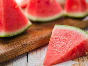 البطيخ مفيداً في علاج حصى الكلية والمثانة