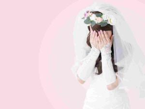 تنسى العروس أن "الدنيا يوم عسل ويوم بصل" تنسى العروس أن "الدنيا يوم عسل ويوم بصل"