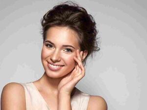 اللون الأبيض، الأحمر، الأزرق، والأسود تناسب أصحاب البشرة القمحية