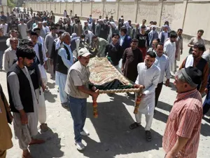 انتحاريا قتل 63 شخصا وأصاب 182 في هجوم على قاعة زفاف مزدحمة في كابول