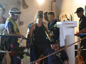 اعتقال قبطانة سفينة إغاثة تابعة لمنظمة ألمانية غير حكومية، بعدما رست عنوة في ميناء لامبيدوسا