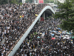 متظاهرون في هونغ كونغ