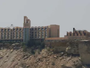 فندق فخم في جوادر حيث بنت الصين مرفأ في سياق خطة استثمارات ثنائية واسعة النطاق