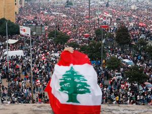الاحتجاجات الشعبية في لبنان تدخل يومها العاشر