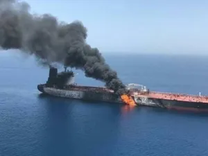 الهجوم على الناقلة نفذته حكومة واحدة أو اكثر