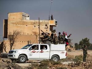 الجيش السوري يتصدى مع الوحدات الكردية للفصائل الموالية لتركيا 