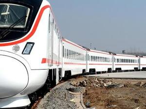 تدشين خطي قطار بين طهران وأنقرة، وطهران والعراق على المدى القريب.