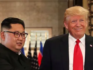 الرئيس الأمريكي دونالد ترامب والزعيم الكوري الشمالي كيم جونغ أون
