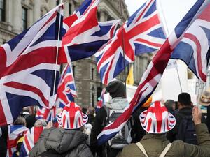 الانتخابات ستمهد الطريق إما لخروج بريطانيا من الاتحاد الأوروبي أو بقائها فيه