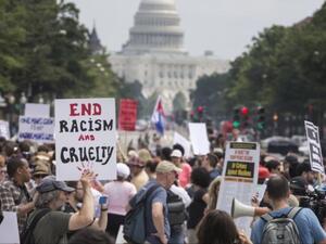 مدينة بورتلاند قد شهدت توترات أثناء مسيرات مماثلة لأنصار اليمين المتطرف في 2017 و2018