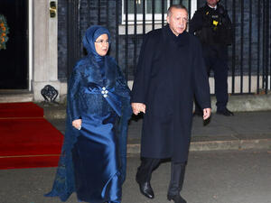  الرئيس التركي رجب طيب أردوغان وعقيلته في قصر بيرمنغهام