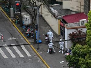 Millions Confined to Homes as Shanghai Battles COVID-19 Outbreak