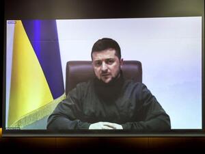 Zelensky Says Russia Using Phosphorus Bombs in Ukraine (AFP)