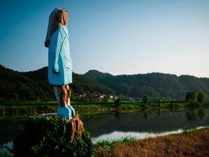 Melania Trump's wooden sculpture in Slovenia. (AFP)