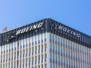 Boeing Achieves $1 Billion E-commerce Parts Milestone