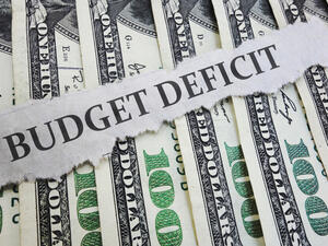 US Budget Deficit Hits Record $1.9 Trillion