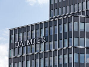Daimler to Spin off Truck Division, Change Name to Mercedes-Benz