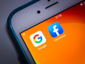 Lawsuit Says Facebook, Google CEOs Aware of Deal to Control Advertising Sales