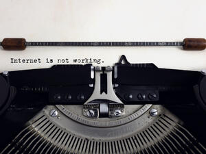 Worldwide Internet Blackout Caused by ONE IT Customer!