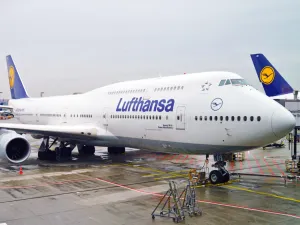 Lufthansa Pilots Call Off Strike After Reaching Wage Deal