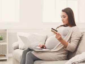 Mother shopping online