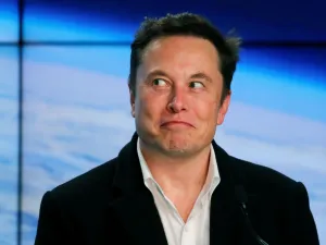 Elon Musk Falls Out of $200 Billion Club as Tesla Shares Plunge