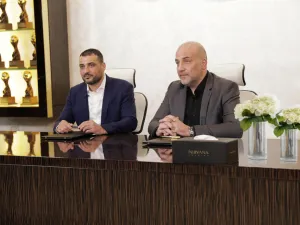 ينمو أسطول نيرفانا للسفر والسياحة الفاخر مع عشر سيارات مرسيدس-بنز الفئة- S من شركة الإمارات للسيارات